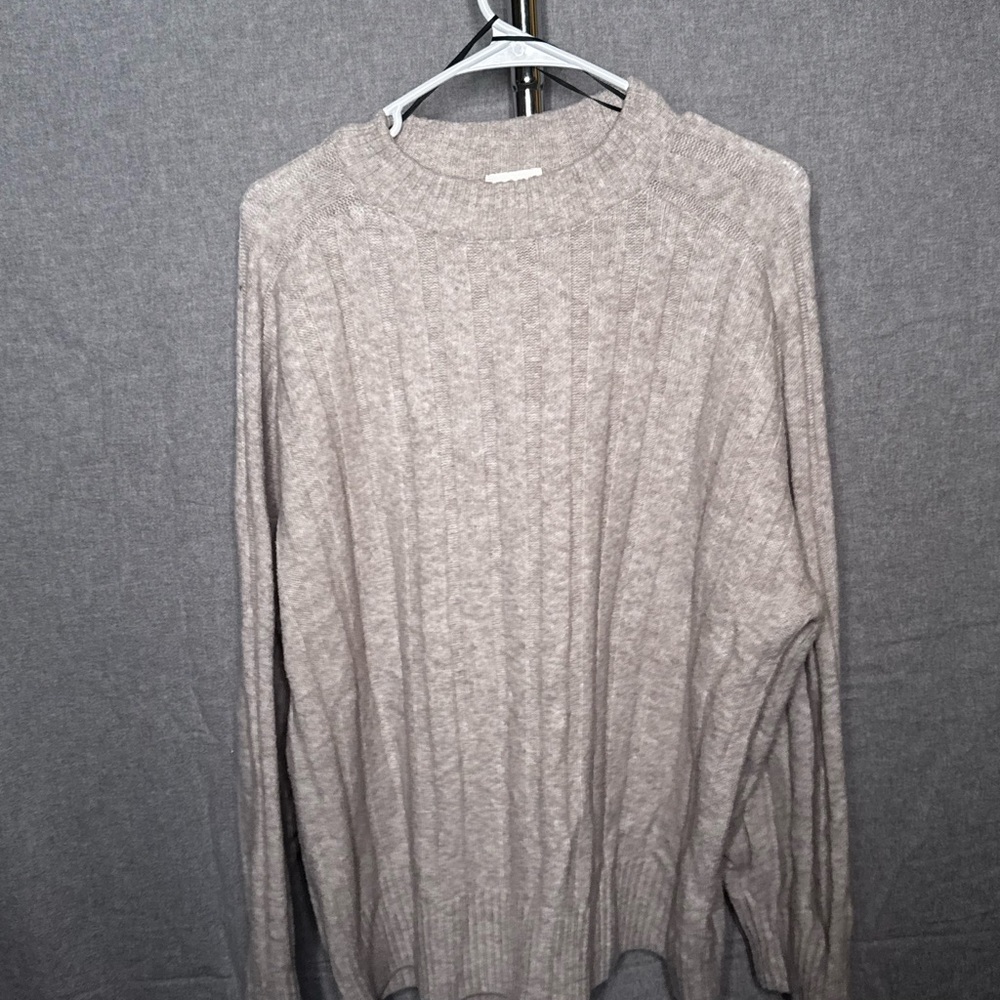 H&M Light Gray Crewneck Sweater